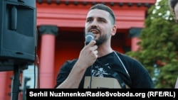 Ветеран Дмитро Козятинський, один із головних ініціаторів акцій проти звільнення Михайла Федорова з посади міністра оборони України, Київ, 31 липня 2026 року