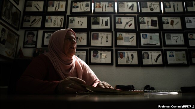 Gjylë Haziri në zyrën e saj.