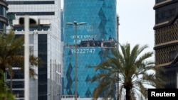 Последствия удара иранского дрона в Манаме, Бахрейн, 10 марта 2026 года