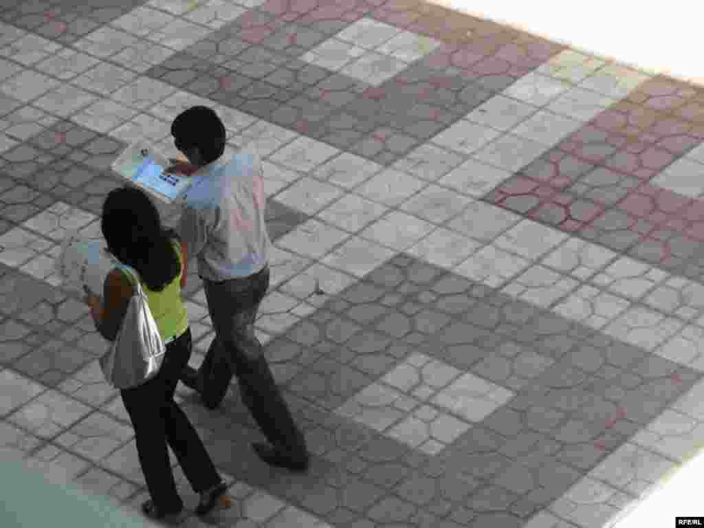 Нахустин гимназияи хусусӣ #6