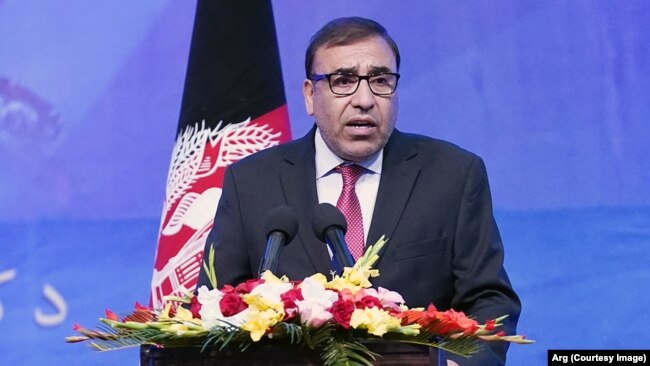 سیاسي کارپوه، شاه محمود میاخېل