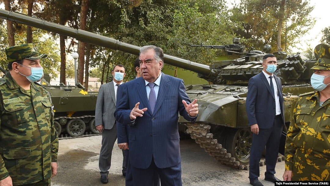 Президент Эмомали Раҳмон Тожикистон чегара қўшинларини зиёрат қилмоқда - 16 июль, 2021