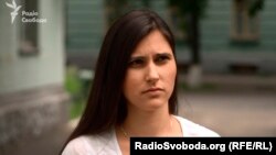 На думку Галини Янченко, перебувати із Оленою Шуляк в одній партії означає «толерувати таку огидну поведінку»
