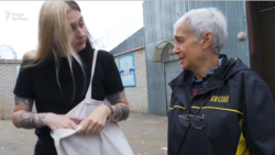 Нина Литвинова (справа). Кадр из фильма "Освобожденная" документального проекта Радио Свобода "Признаки жизни".
