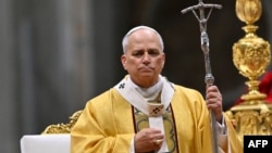 რომის პაპი, ლეონ XIV წმინდა პეტრეს ტაძარში, ვატიკანი, 2025 წლის 24 დეკემბერი