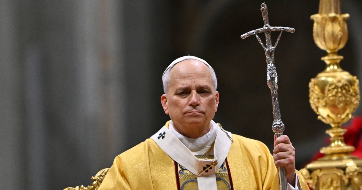 Thirrje për paqe dhe dhembshuri në meshën e Krishtlindjes