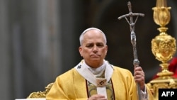 د کاتولیکو عیسویانو مشر پاپ لېو