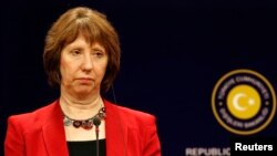 Верховний представник ЄС із закордонних справ Катрін Аштон очолює делегацію шести країн на переговорах з Іраном