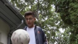 Авганистански тинејџер во Унгарија ја гледа својата иднина во фудбалот