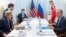 Ջոն Քերրին և Սերգեյ Լավրովը բանակցային սեղանի մոտ, Ժնև, 26-ը օգոստոսի, 2016թ․