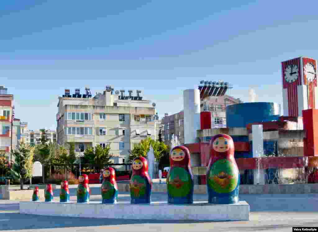 The Matryoshka Park, with its oversized Russian nesting dolls and the white, blue, and red of the Russian tricolor, is located in Antalya&#39;s Konyaalti district.