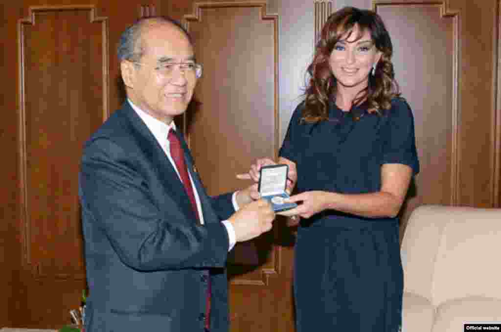 Azerbaijan -- Mehriban Aliyeva, first lady at the UNIESCO, undated