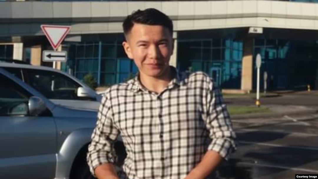 Жас қызы мен әкесі арасындағы жыныстық қатынас