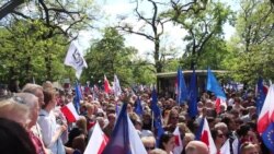 warsaw-demonstration-in-support-of-constitution