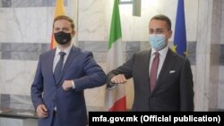 Министрите за надворешни работи на Македонија и на Италија, Бујар Османи и Луиџи ди Мајо, (Рим, 8 март 2021)
