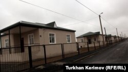 Sabirabad rayonunda seldən zərərçəkənlərə tikilən evlər, fevral 2011