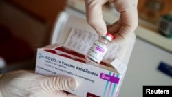 Mai multe țări au oprit de la vaccinare un loc din vaccinul de la AstraZeneca
