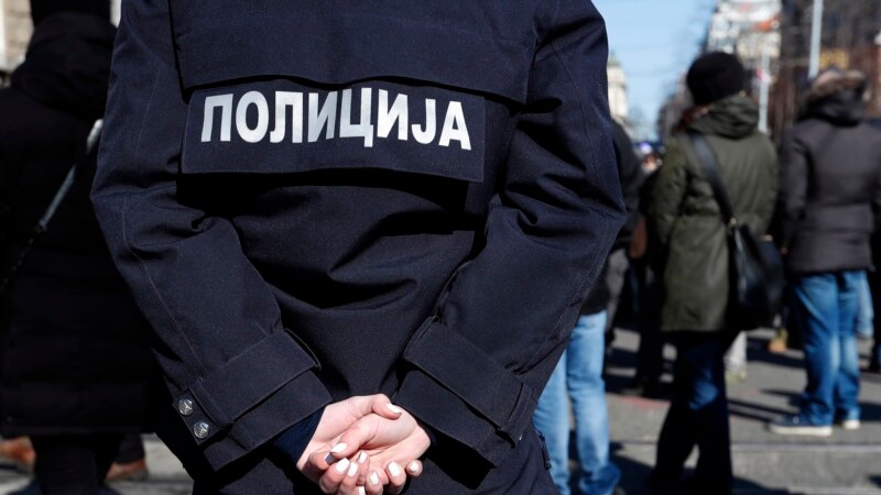MUP Srbije saopštio da su dojave o bombama u tržnim centrima lažne 