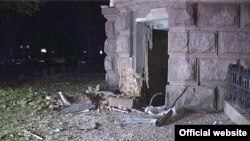 Ukraine -- the explosion in front of the SBU, Odessa, 27Sep2015 (photo from MIA)
