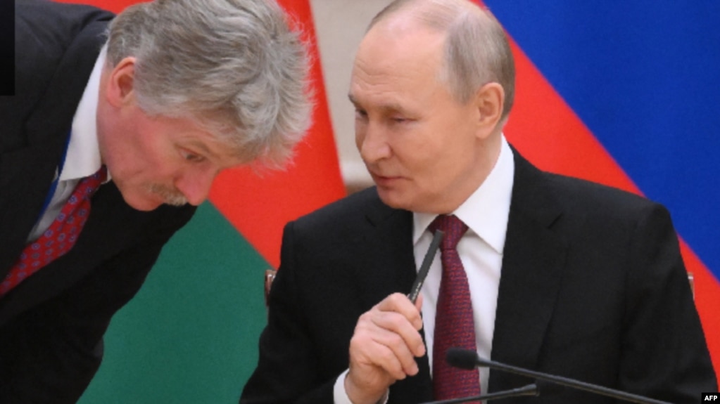 Речник Кремля Пєсков і очільник Росії Володимир Путін