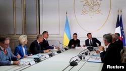 „მსურველთა კოალიციის“ წევრი სახელმწიფოებისა და უკრაინის ლიდერებს პარიზში 4 სექტემბერს გამართული შეხვედრისას, რომელზეც უკრაინის უსაფრთხოების გარანტიებს განიხილავდნენ, ვიდეოკონფერენციის ფორმატით საუბარი ჰქონდათ აშშ-ის პრეზიდენტ დონალდ ტრამპთანაც