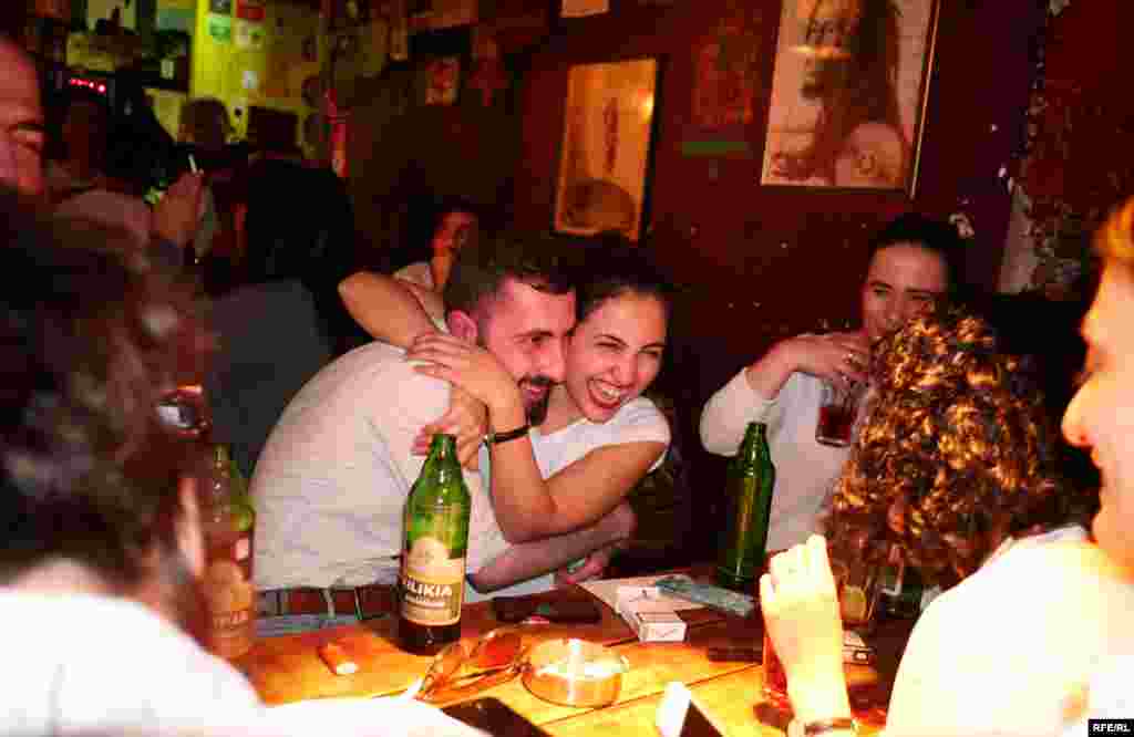 In Yerevan&#39;s bars, the Tuesday evening felt more like a Saturday night.&nbsp;