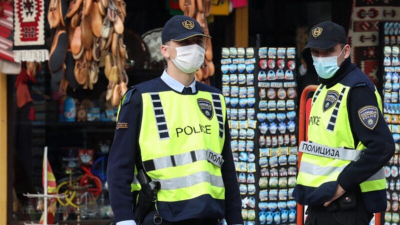За 24 часа во Македонија 597 пријави за неносење маска за лице