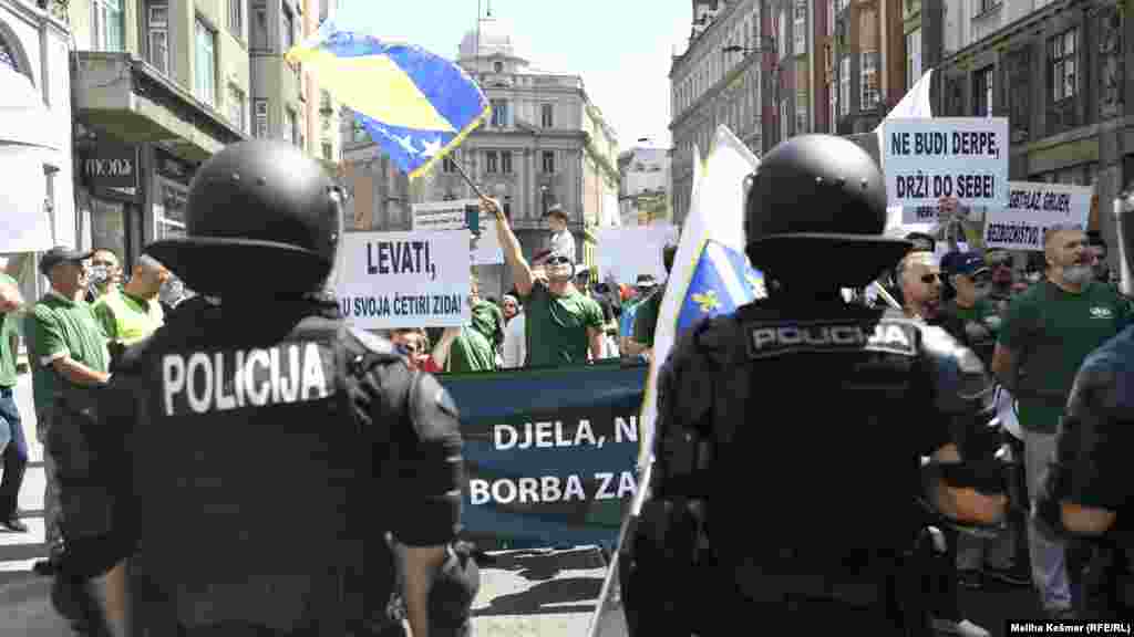 Malo ranije održan &quot;Anti-LGBT protest&quot;, takođe bez incidenata.