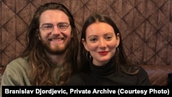 "Ovde smo se konačno malo oslobodili toga da se okrećemo na ulici iza sebe". Doroteja i Branislav sada žive u Zagrebu, decembar 2025.