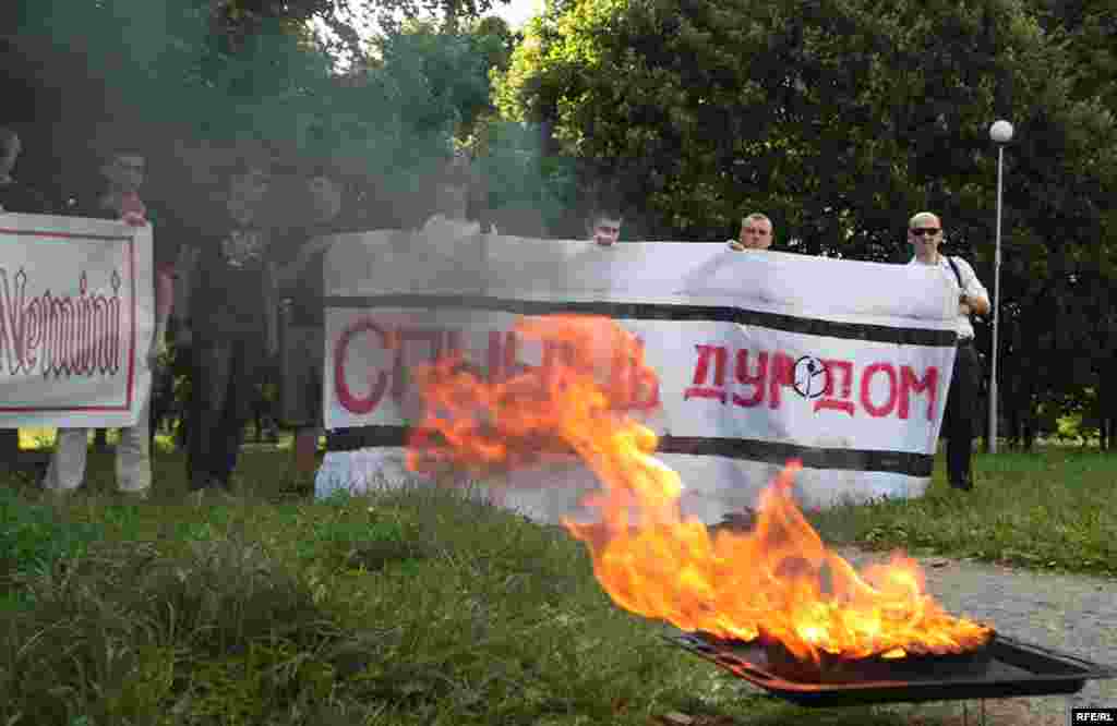 3 чэрвеня, чацьвер - У Менску “Правы альянс” правёў пікет супраць алкагалізму і наркаманіі