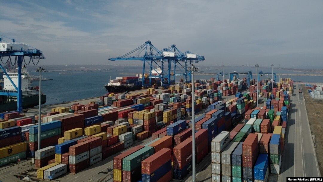 Portul Constanța și reforma Justiției par a fi cele două motive nescrise pentru care statul român nu convinge toți membrii Uniunii Europene că merită să adere la zona de liberă circulație Schengen.