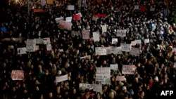 Studentski protest ispred zgrade Radio televizije Srbije u Beogradu, 12. decembar 2024.