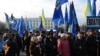 Із Сімферополя на «антимайдан» відправили близько тисячі активістів