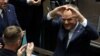 Доналд Туск благодари с жест, след като парламентът го избра за министър-председател