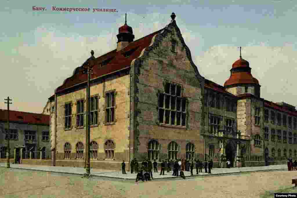 Azerbaijan -- Old and new Baku, NOT TO USE, JUST FOR INFOGRAPHIC, 