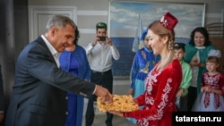 Рөстәм Миңнеханов Кыргызстан татарлары белән очрашуда