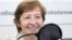 Орталық Азиядан Ресейге барған саяси босқындардың құқығын қорғаушы Елена Рябинина. Ресей, 2009 жыл. 