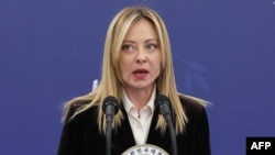 Мелоні 5 березня заявила, що Італія, як і Велика Британія, Франція й Німеччина, «має намір надати допомогу країнам Перської затоки, особливо в сфері оборони, а саме протиповітряної оборони»