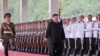 Північнокорейський лідер Кім Чен Ин обходить стрій почесної варти. Цей знімок поширило державне агенство новин КНДР 12 вересня 2023 року