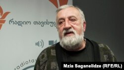 Вахтанг Дзабирадзе: «Это реестр «Варфоломеевской ночи», только
тогда кресты на дверях рисовали, а сейчас списки составляют»