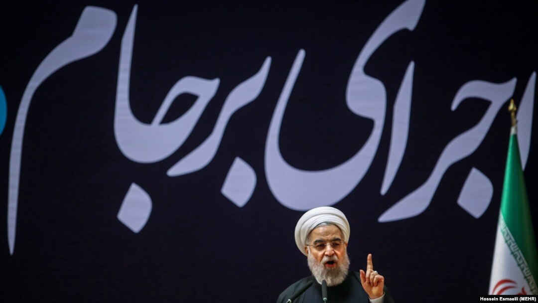حسن روحانی در مراسم اجرایی شدن برجام در ۲۹ دی ماه ۹۴ در تهران
