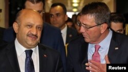 Turkish Defense Minister Fikri Isik meeting with U.S. Defense Secretary Ash Carter in Ankara on October 21, 2016.