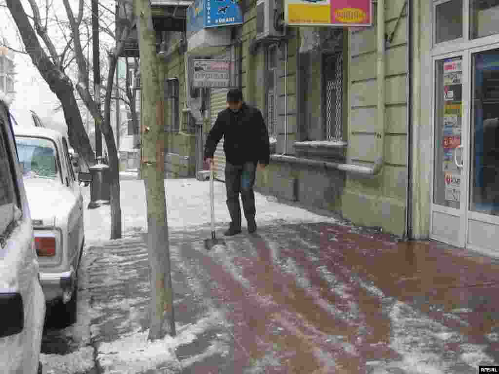 Bakının ilk qarı #18