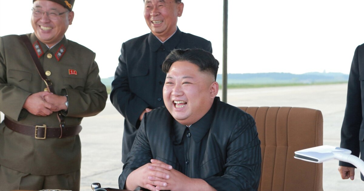 Internetda koz yoshlar keltiradigan rus porno jinsiy aloqa