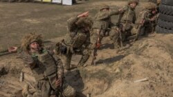 Українські новобранці Десантно-штурмових військ завершують базову загальновійськову підготовку в навчальному центрі в невстановленому місці 27 березня 2026 року