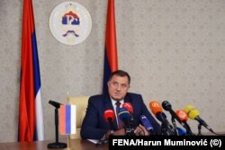'Kadrovima iz RS i meni kao članu Predsjedništva nije sigurno boraviti u Sarajevu', tvrdi Dodik