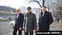 Bivši ministar privrede Srbije Predrag Bubalo (u sredini) dolazi u sud u Beogradu, decembar 2017.