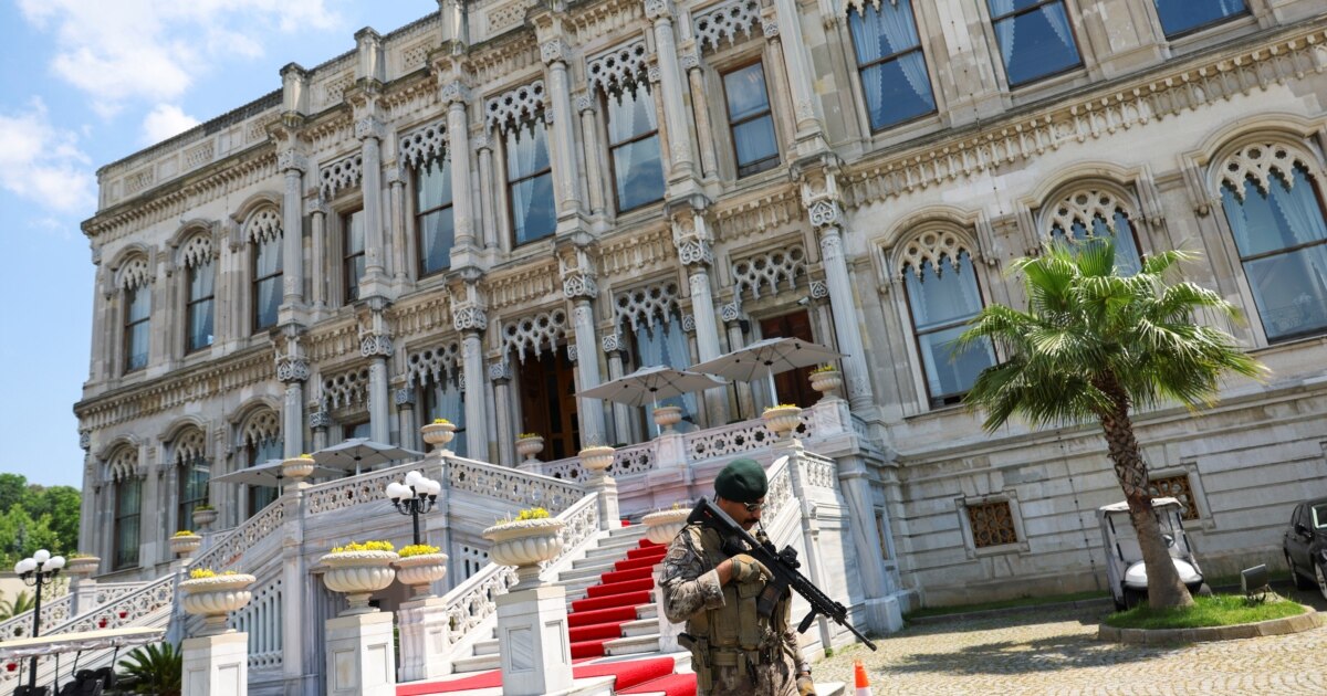 სტამბოლში დაიწყო უკრაინა-რუსეთის მოლაპარაკებების მეორე რაუნდი