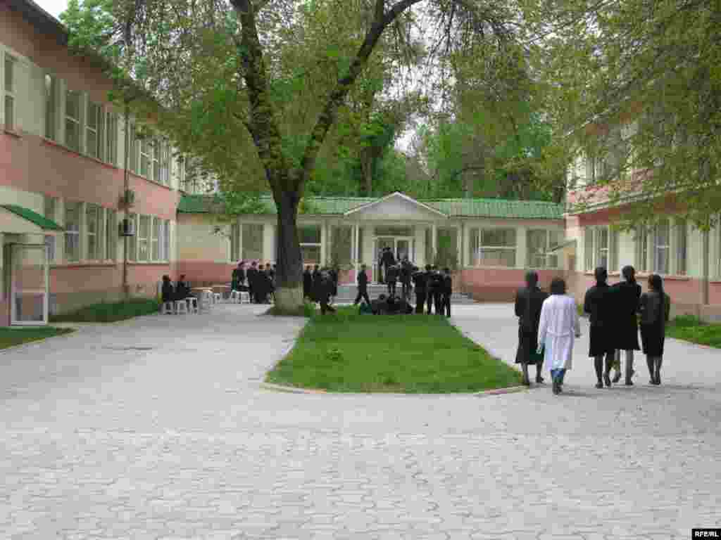 Литсей-интернатҳои тоҷикӣ-туркӣ дар Душанбе #21