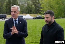 Прем’єр-міністр Канади Марк Карні і президент України Володимир Зеленський після засідання федерального уряду в Банффі (провінція Альберта, Канада). 10 вересня 2026 року.